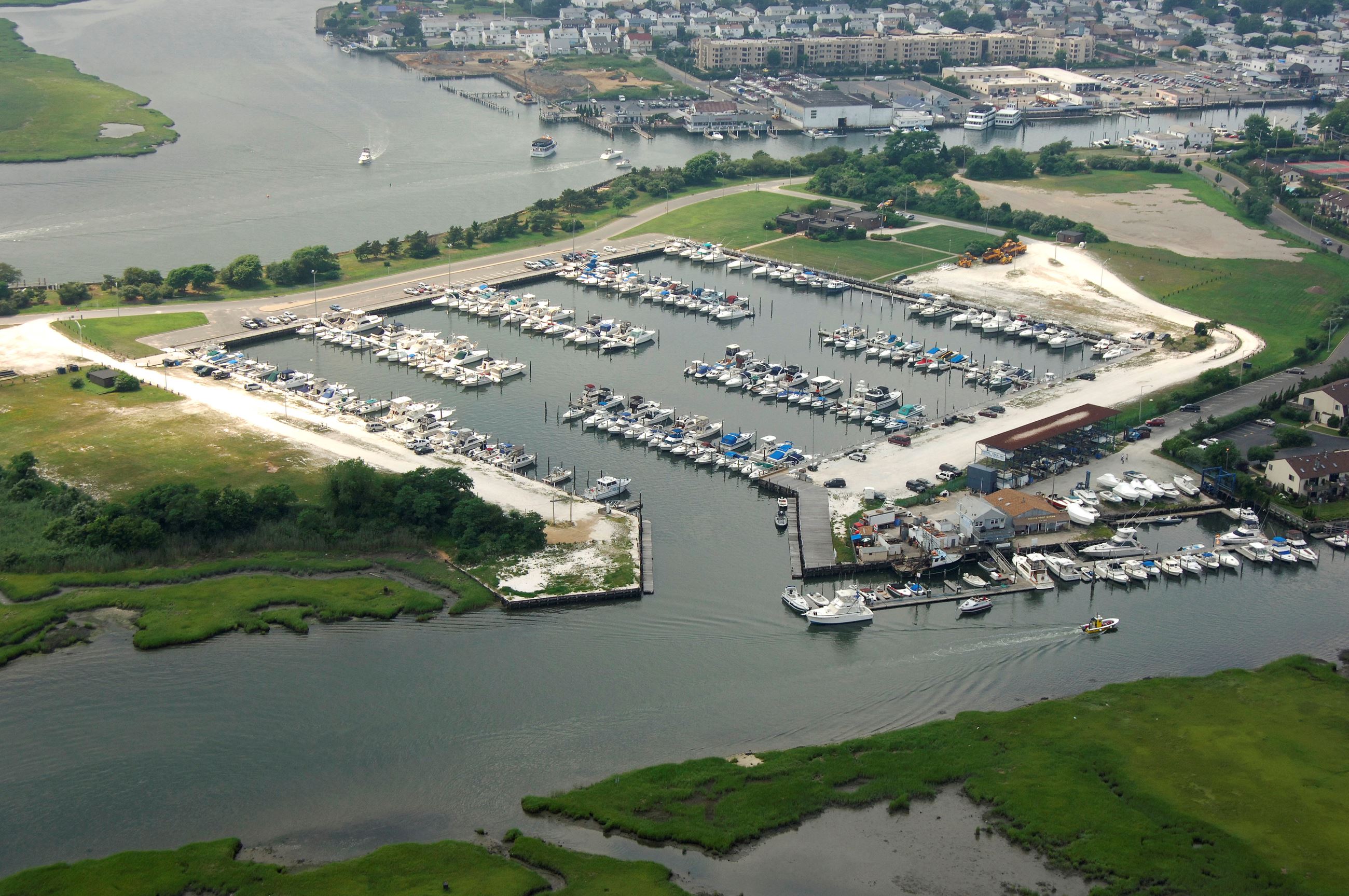 Guy Lombardo Marina 4